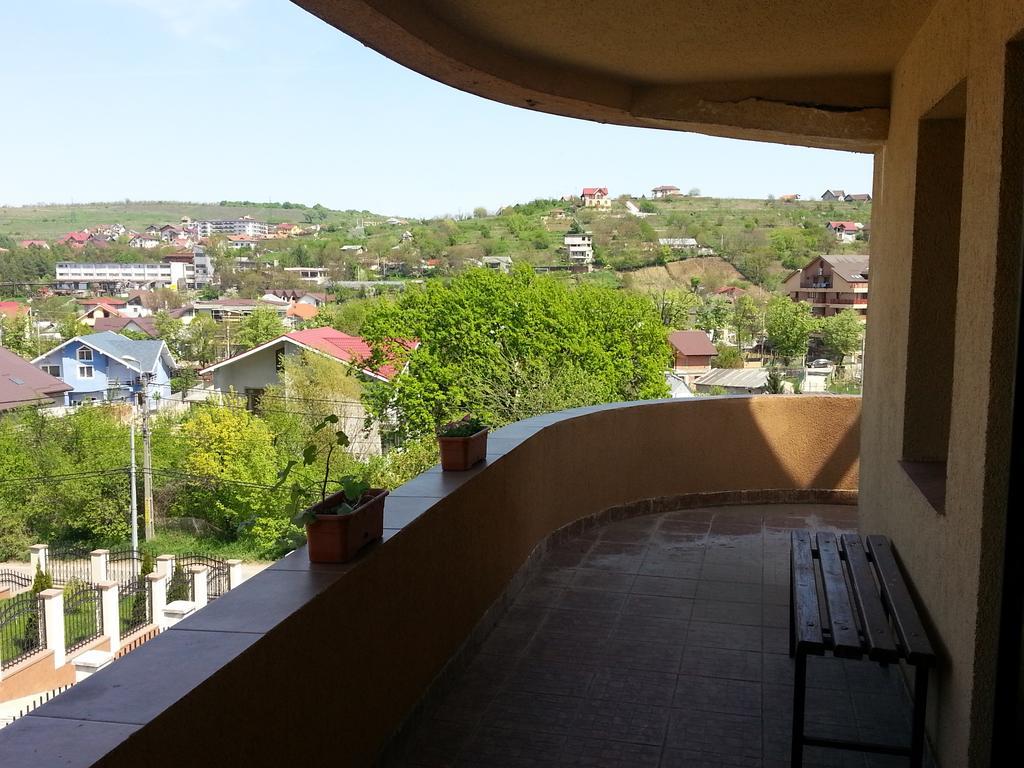 Pension Ambiance Iasi Extérieur photo