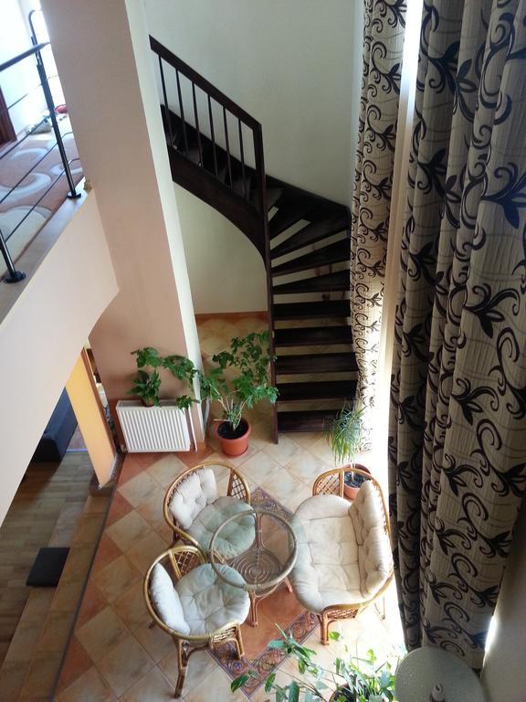 Pension Ambiance Iasi Extérieur photo
